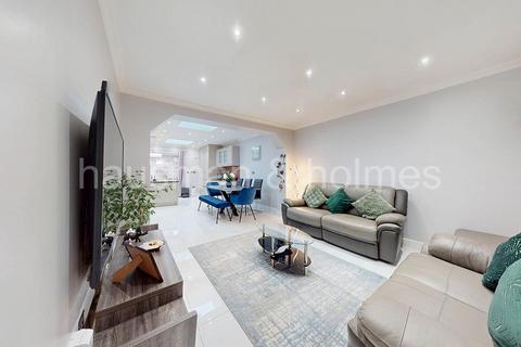 4 bedroom semi-detached house for sale, The Vale, NW11
