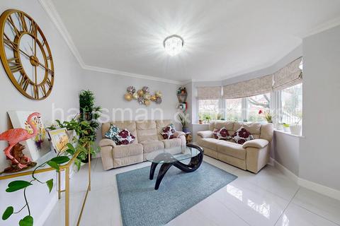 4 bedroom semi-detached house for sale, The Vale, NW11
