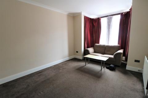1 bedroom flat to rent, Mayfair Avenue, Ilford IG1