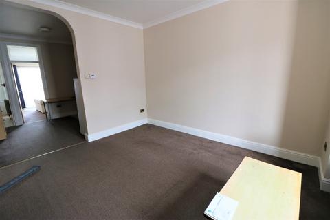 1 bedroom flat to rent, Mayfair Avenue, Ilford IG1