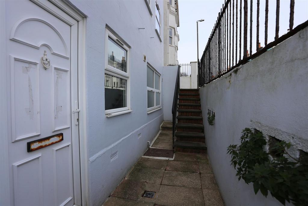 27 A, Guildford Road (21).JPG