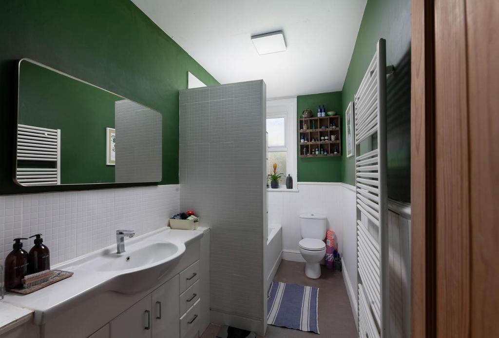 11 Prior Park Road-38.jpg