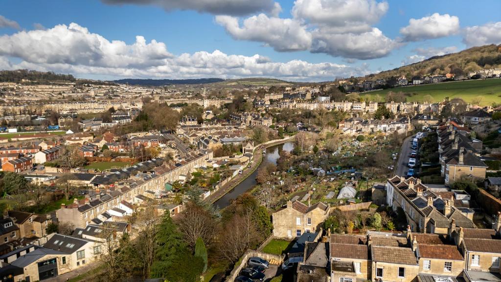 11 Prior Park Road-9.jpg