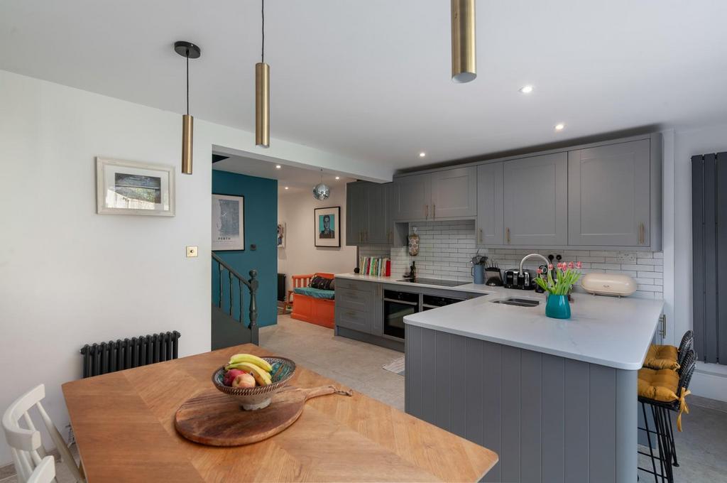 11 Prior Park Road-30.jpg