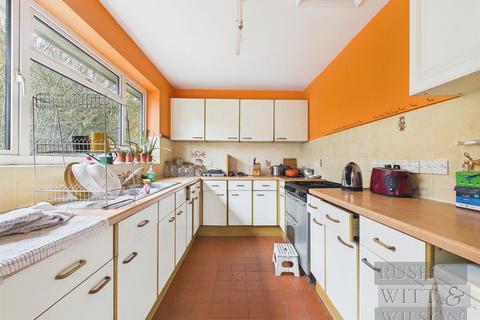 5 bedroom detached house for sale, Fearon Road, Hastings