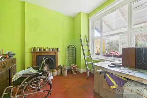 5 bedroom detached house for sale, Fearon Road, Hastings