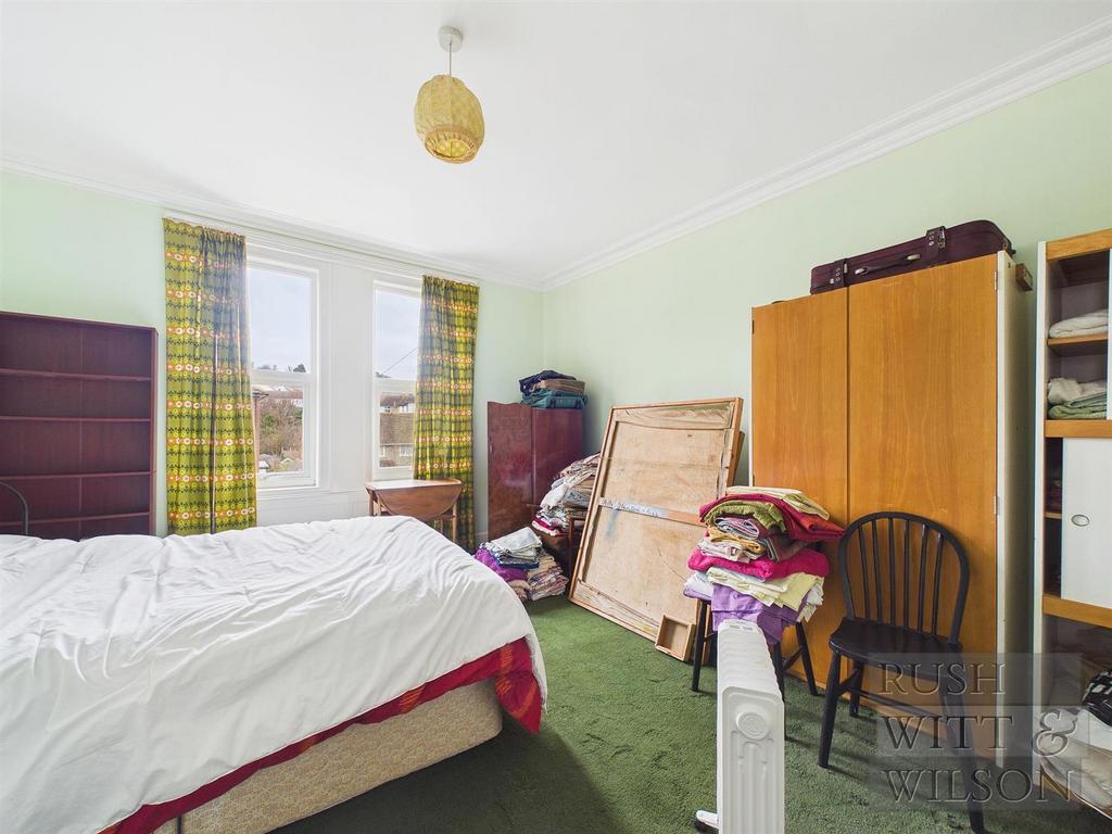 CAM03417 G0-PR0983-STILL014.jpg