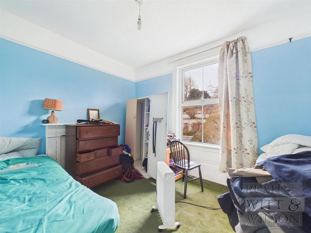 CAM03417 G0-PR0983-STILL015.jpg
