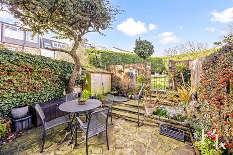 3 bedroom terraced house for sale, Kew Street, Brighton BN1