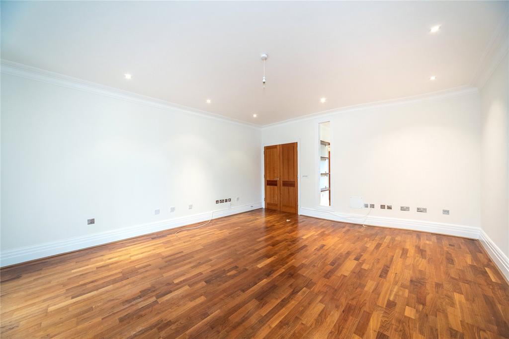 Apartment in Richmond - View 5