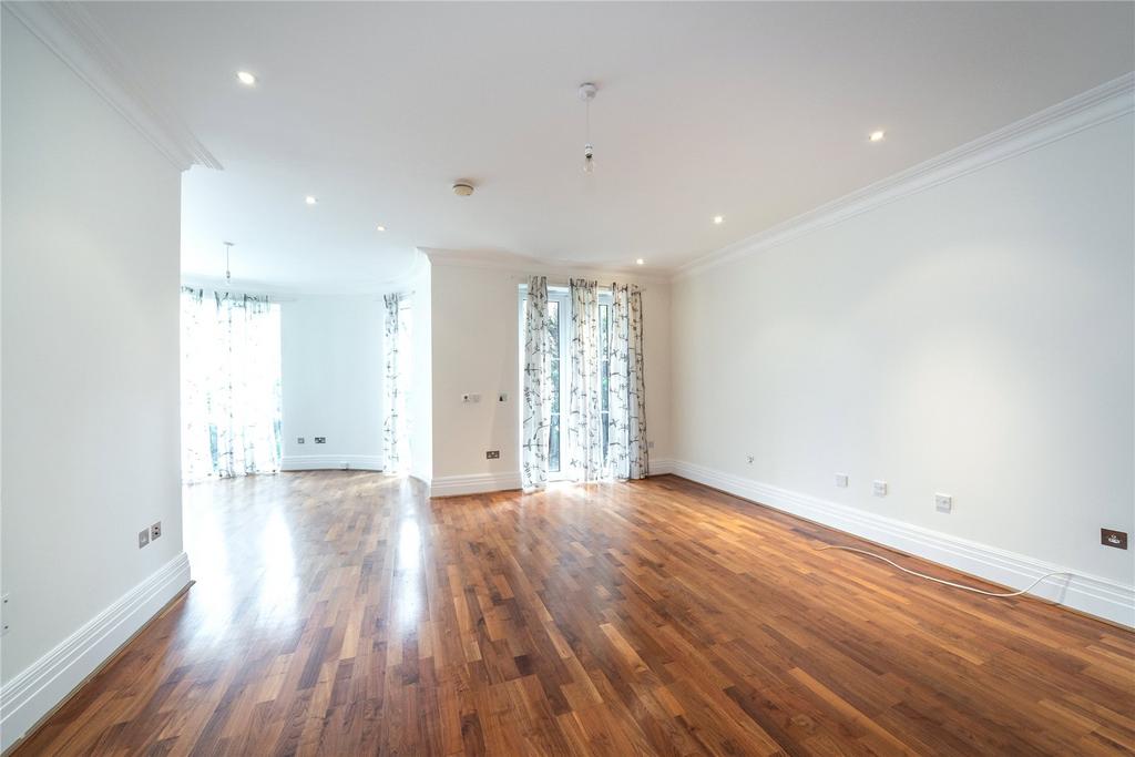 Apartment in Richmond - More