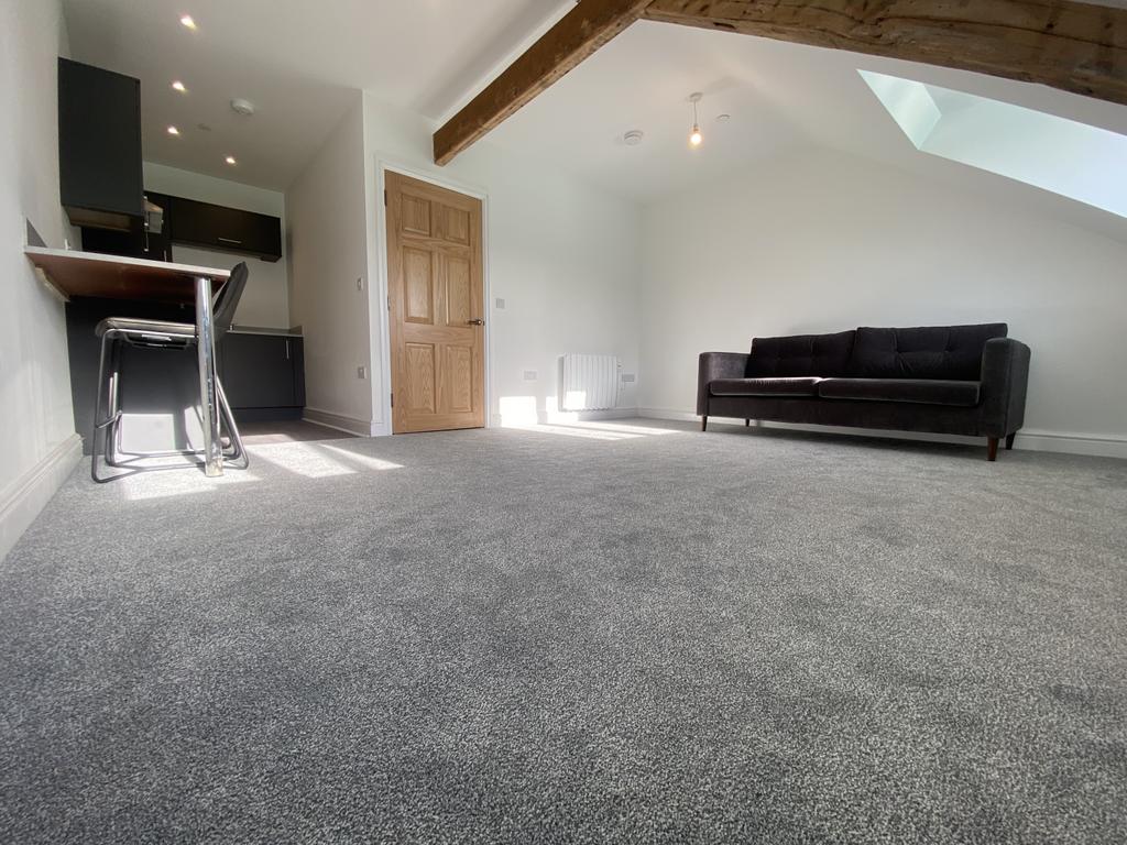 2 Bedroom Flat