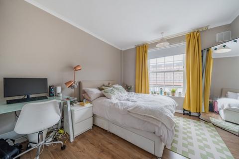 3 bedroom flat to rent, Barrow Hill Estate, St John's Wood, London, NW8