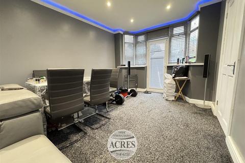 3 bedroom semi-detached house for sale, Foden Road, Great Barr, Birmingham