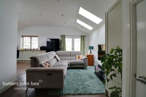 3 bedroom detached house for sale, Main Road, Shavington