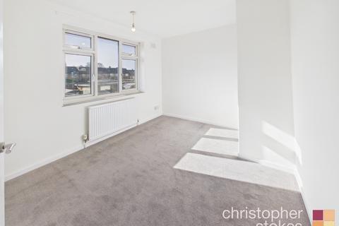 undefined, Manor Way, Cheshunt, Hertfordshire, EN8 8UL