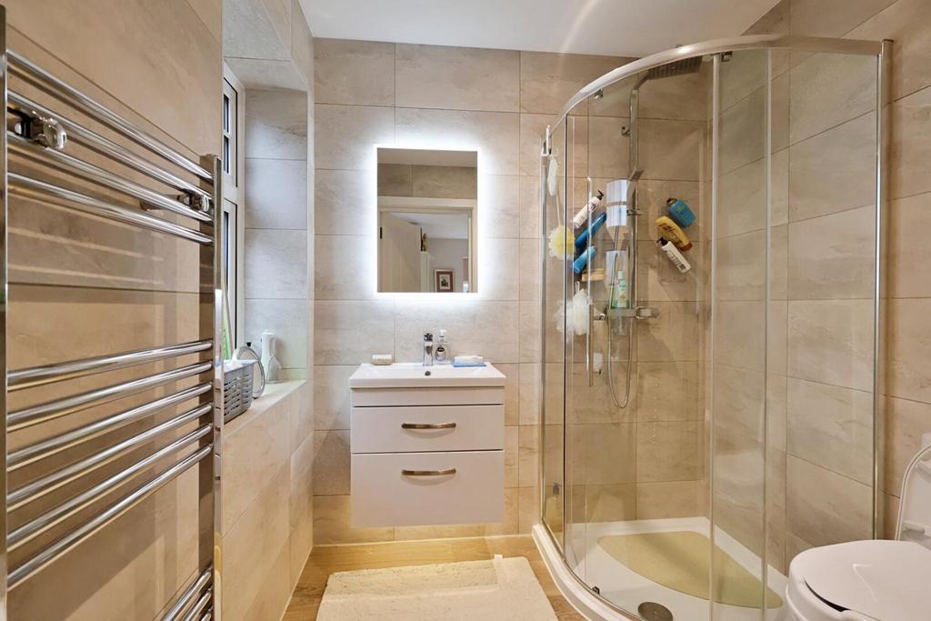 Ensuite