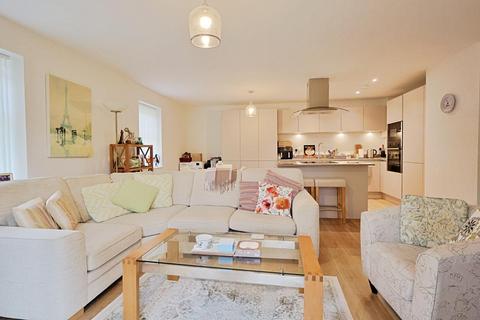 2 bedroom flat for sale, 159 Lower Blandford Road, Broadstone BH18