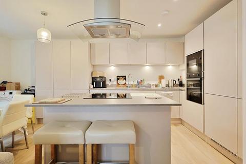 2 bedroom flat for sale, 159 Lower Blandford Road, Broadstone BH18