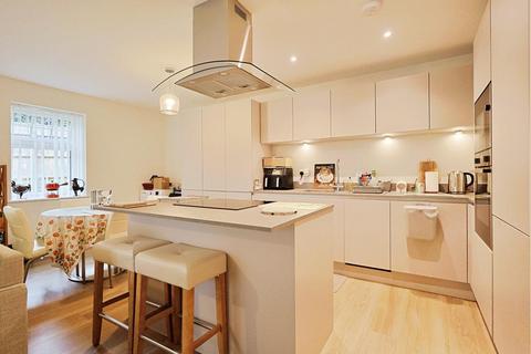 2 bedroom flat for sale, 159 Lower Blandford Road, Broadstone BH18