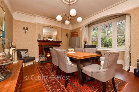 Godstone Road, Purley CR8