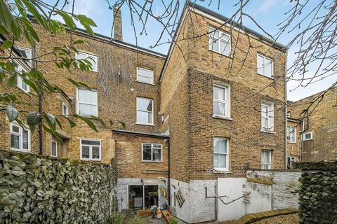 2 bedroom flat for sale, Alfred Road, London W3