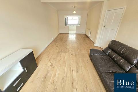undefined, The Warren, Hounslow, Hounslow, TW5