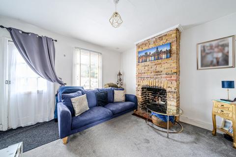 2 bedroom terraced house for sale, Adelaide Place, Weybridge, KT13