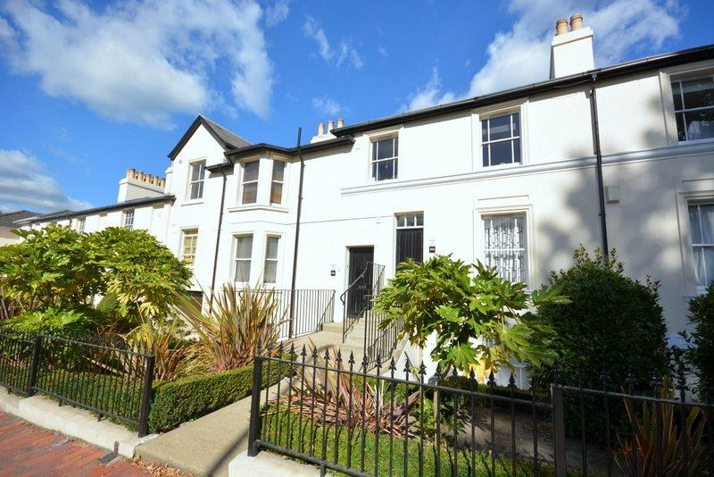 2 Bed Part Furnished Flat