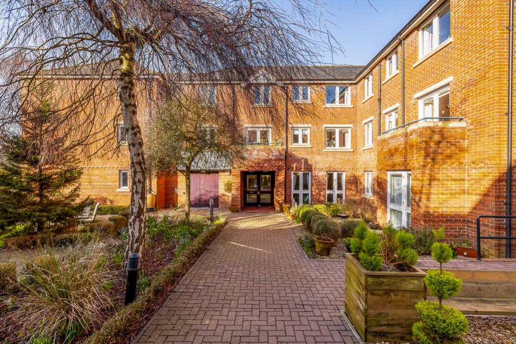 53 Georgian Court (Spalding)-11
