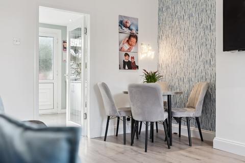 2 bedroom flat for sale, Thane Road, Knightswood, Glasgow, G13 3BN