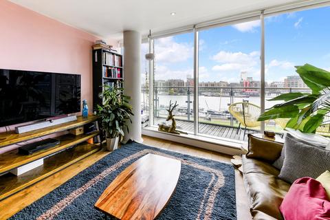 1 bedroom flat to rent, Halcyon Wharf, Wapping High Street, London, E1W