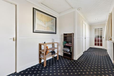 undefined, Perth Road, Scone, PH2