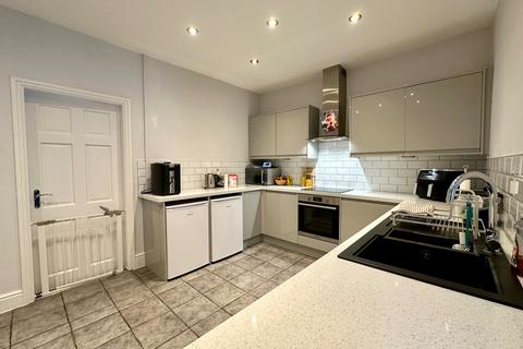 2 bedroom semi-detached house for sale, Goldicroft Road, Wednesbury WS10