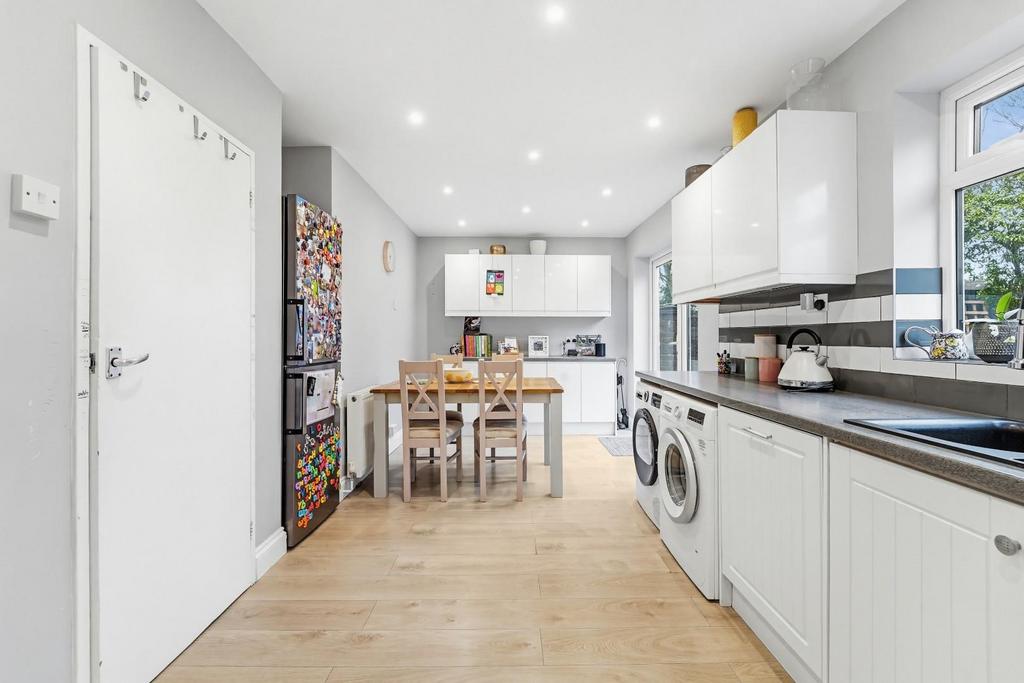 Thornfield road