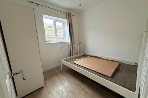1 bedroom flat to rent, Connaught Road, Luton, LU4