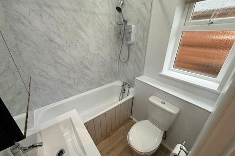 1 bedroom flat to rent, Connaught Road, Luton, LU4