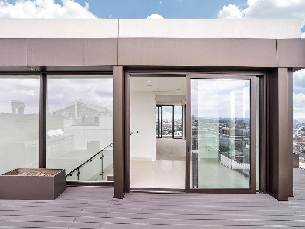 Admiralty House E1