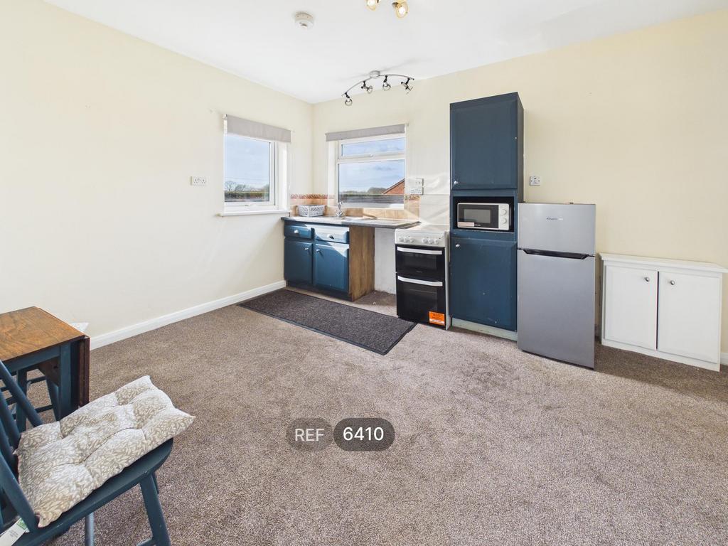 Kitchen / Living area