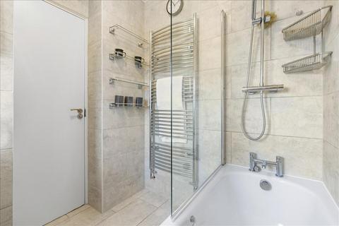 2 bedroom apartment for sale, Adeney Close, Hammersmith, London, W6