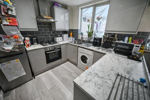 3 bedroom terraced house for sale, Barnwood Road, Wolverhampton, WV8