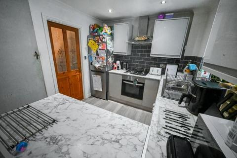3 bedroom terraced house for sale, Barnwood Road, Wolverhampton, WV8