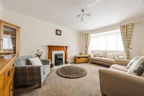 2 bedroom semi-detached bungalow for sale, Glanford Way, Scunthorpe