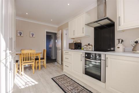 2 bedroom semi-detached bungalow for sale, Glanford Way, Scunthorpe
