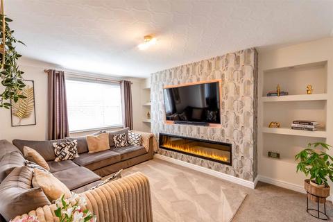 3 bedroom semi-detached house for sale, Rotherham Road, Maltby, Rotherham