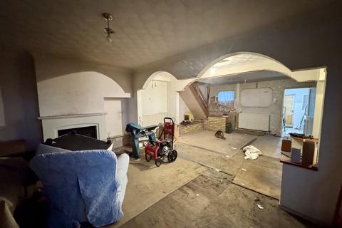 3 bedroom end of terrace house for sale, Marfleet Lane, Hull, HU9 5RJ