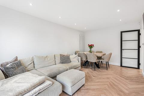 2 bedroom semi-detached bungalow for sale, Birch Grove, Potters Bar, EN6