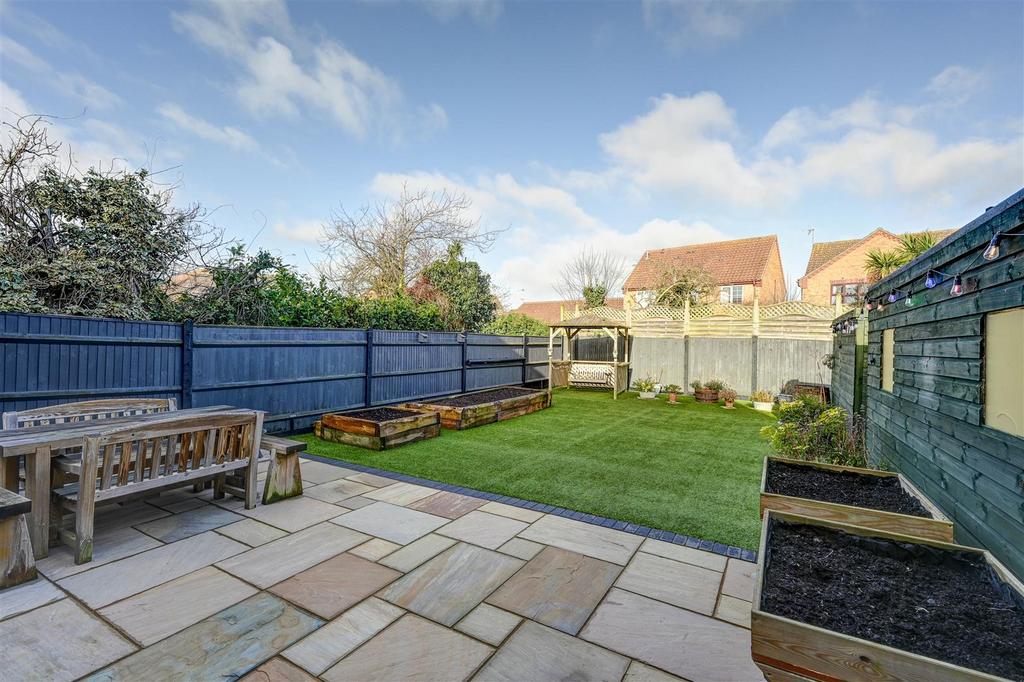 Rear Garden 1.jpg