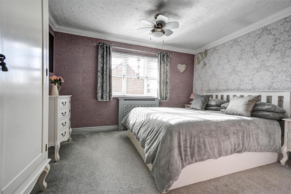 Bedroom 1 (1).jpg