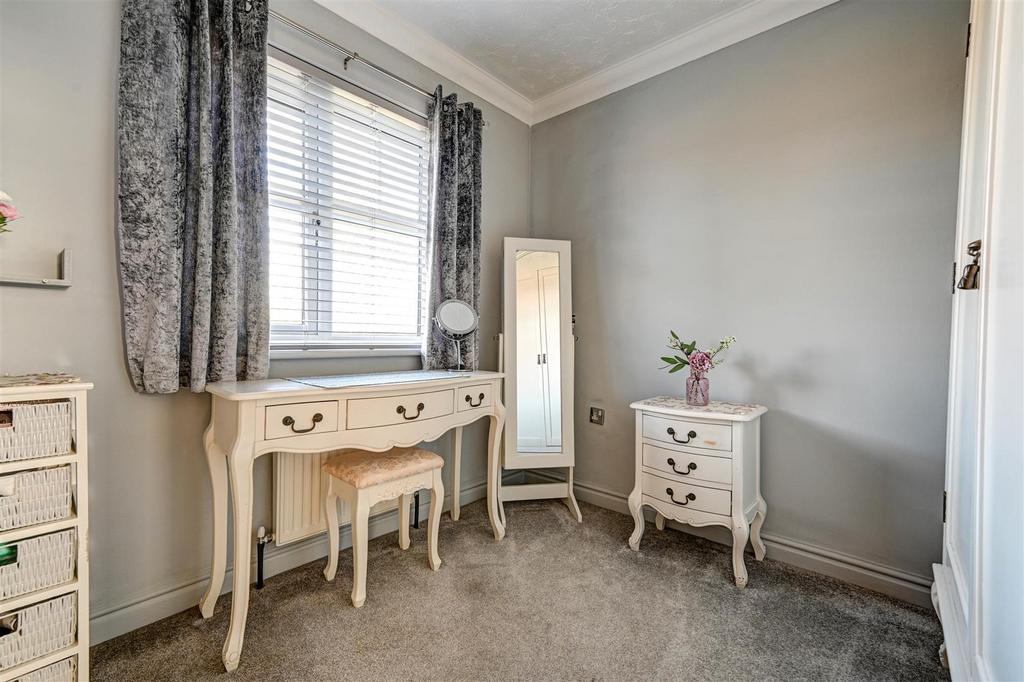 Bedroom 4.jpg